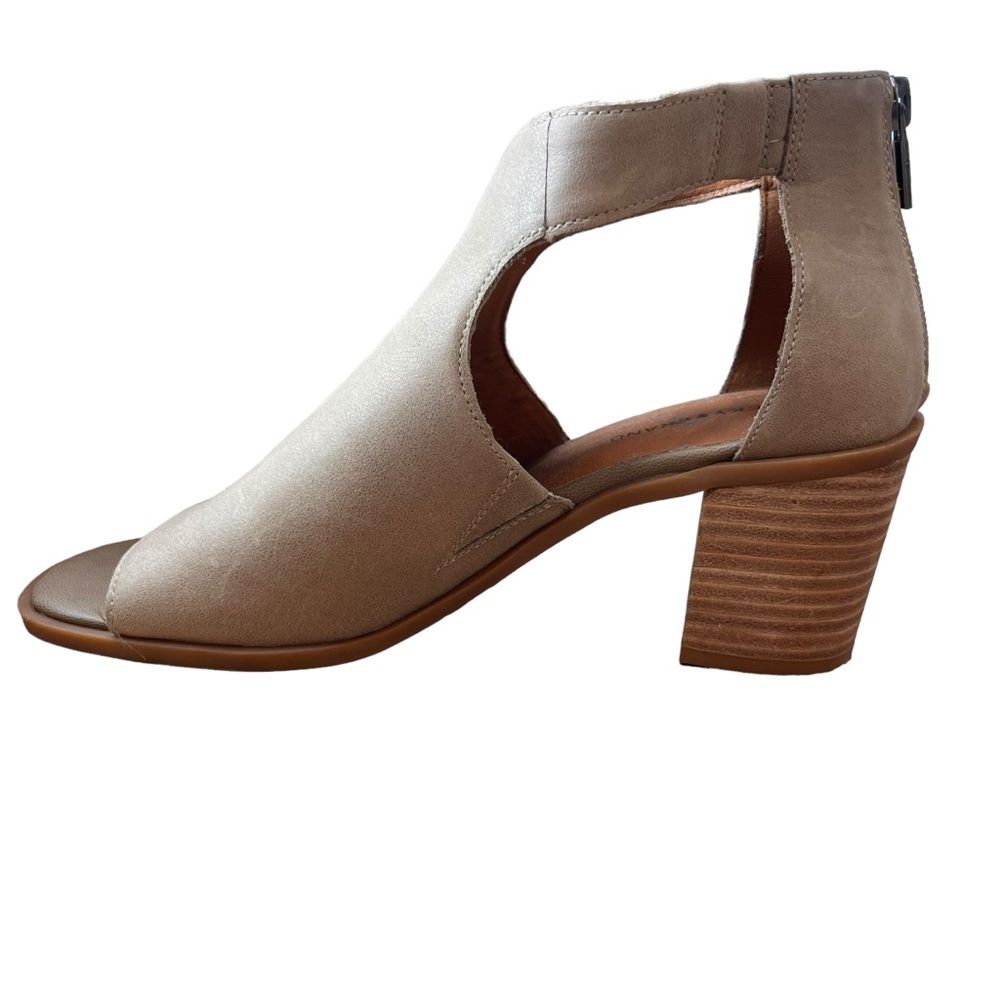Lucky Brand Saimy Peep Toe Booties Taupe Cutout Block Heel Size 9 - Picture 6 of 11